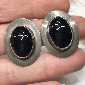 Vintage Mathews Signed Sterling Silver 925 Black Onyx Disc Oval Earrings Clip On